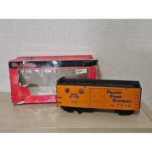 Lionel G Scale Pacific Fruit Express Reefer PFE 87108 Large Scale Train with Box